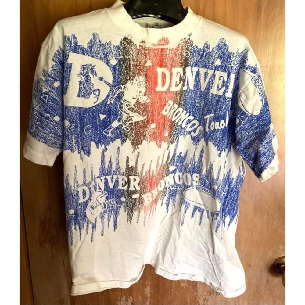 Vtg 90s Majestic Athletic All Over Print Denver Broncos T Shirt Size XL